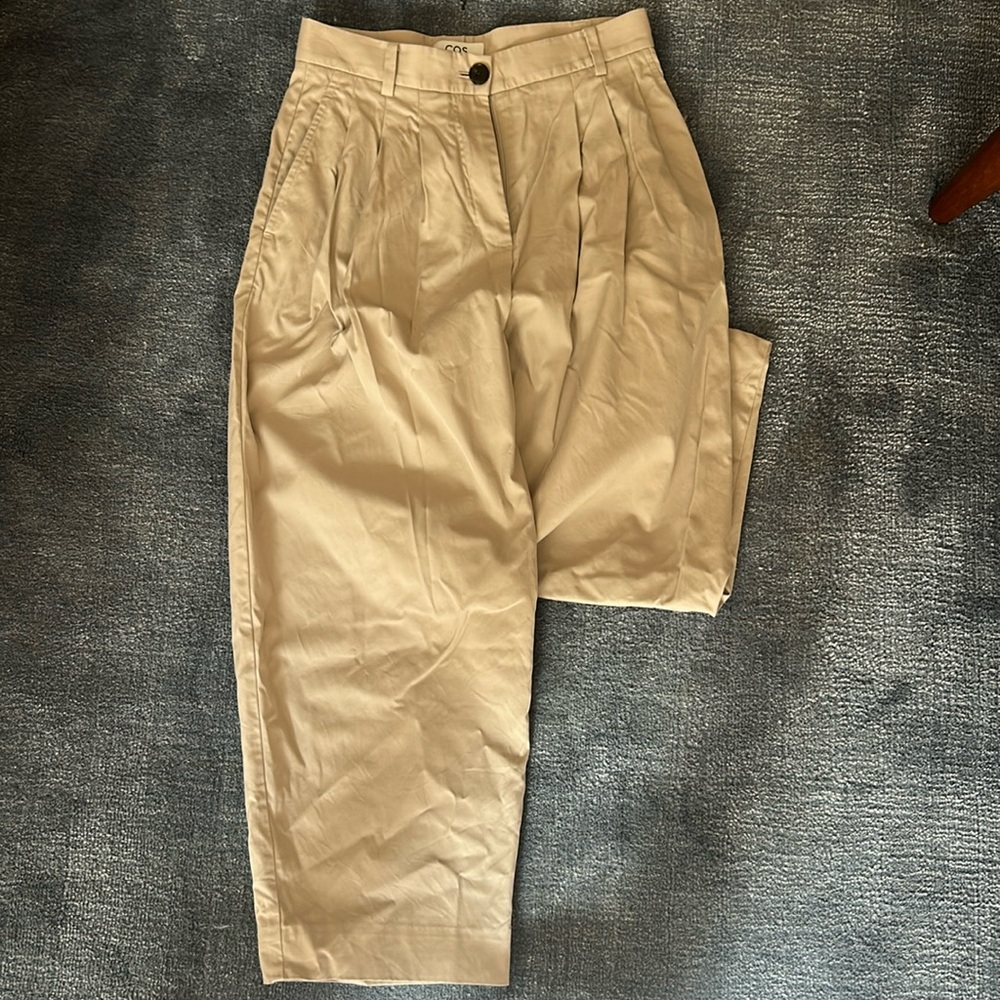 COS Barrel leg pleated pants